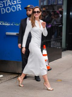 Ana de Armas feet photo thumbnail