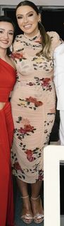 Hadise feet photo thumbnail