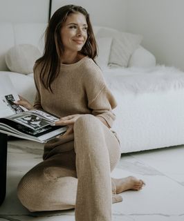 Klaudia Halejcio feet photo thumbnail