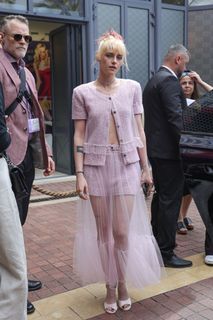 Kristen Stewart feet photo 5