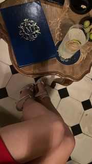 Melita Toniolo feet photo thumbnail