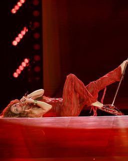 Shakira feet photo 5