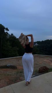 Corinna Kopf feet photo thumbnail
