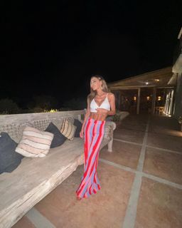 Anna Tatangelo feet photo 5