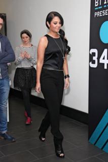 Tulisa feet photo thumbnail