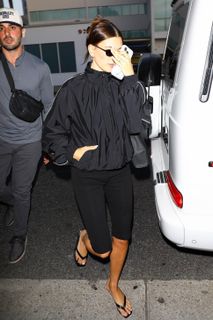 Hailey Bieber feet photo thumbnail