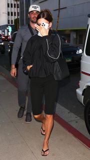 Hailey Bieber feet photo thumbnail