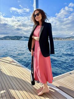 Minnie Driver feet photo 4