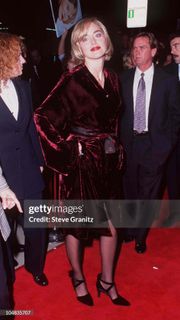 Sharon Stone feet photo thumbnail