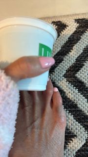 Bethenny Frankel feet photo thumbnail