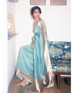 Pooja Hegde feet photo 5