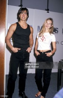 Kate Moss feet photo thumbnail