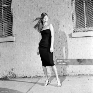 Kate Moss feet photo thumbnail