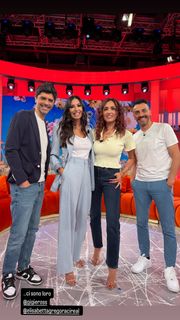 Caterina Balivo feet photo thumbnail