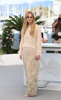 Jennifer Lawrence feet photo 4