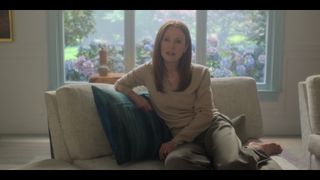 Julianne Moore feet photo 3