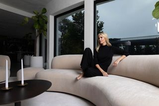 Ivanka Trump feet photo thumbnail