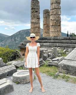Ivanka Trump feet photo thumbnail