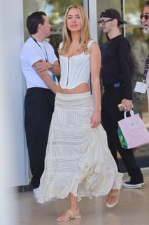 Kimberley Garner feet photo 2