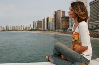 Juliana Paiva feet photo thumbnail