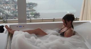 Liv Tyler feet photo thumbnail