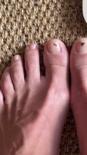 Adriane Galisteu feet photo 3