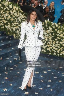 Priyanka Chopra Jonas feet photo 1