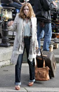 Amy Adams feet photo thumbnail
