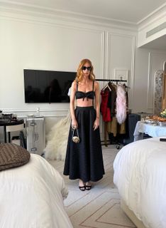 Marina Ruy Barbosa feet photo thumbnail