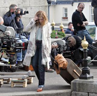 Amy Adams feet photo thumbnail