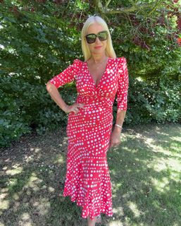 Denise Van Outen feet photo thumbnail