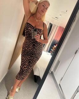 Denise Van Outen feet photo thumbnail