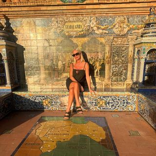 Denise Van Outen feet photo thumbnail