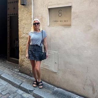 Denise Van Outen feet photo thumbnail