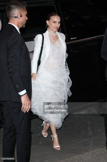 Natalie Portman feet photo 5