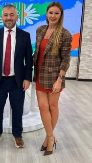 Pinar Altug feet photo thumbnail
