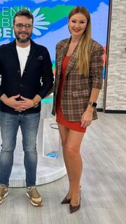 Pinar Altug feet photo thumbnail