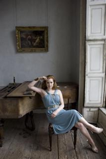 Amy Adams feet photo thumbnail