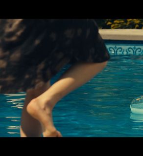 Elizabeth Banks feet photo 5