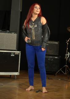 Ewa Farna feet photo thumbnail