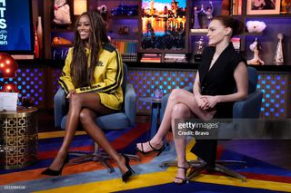 Madeline Brewer feet photo 3