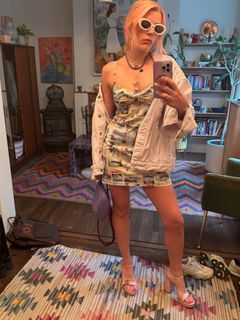 Busy Philipps feet photo thumbnail
