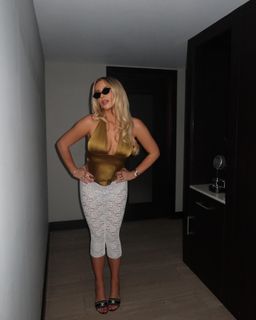 Tana Mongeau feet photo 4