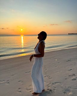 Hadise feet photo thumbnail