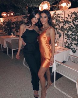 Jessica Lowndes feet photo thumbnail