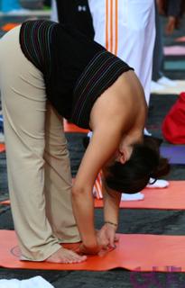 Claudia Lizaldi feet photo thumbnail