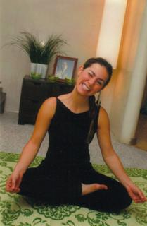 Claudia Lizaldi feet photo thumbnail