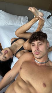 Scarlet Vas feet photo thumbnail