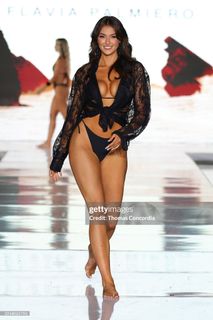 Rachel Pizzolato feet photo thumbnail