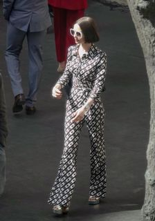 Lily Collins feet photo 4
